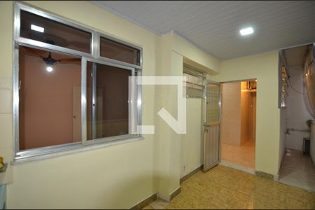 Apartamento para alugar com 75m², 2 quartos e sem vagaÁrea de Serviço