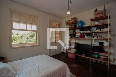 Casa à venda com 360m², 3 quartos e 3 vagas Casa à venda com 360m², 3 quartos e 3 vagasQuarto 2