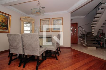 Sala de casa à venda com 4 quartos, 300m² em Jardim Vera Cruz, São Paulo