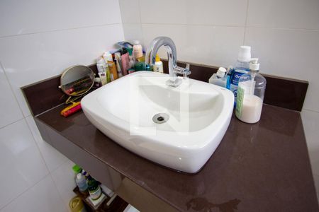 Apartamento à venda com 110m², 3 quartos e sem vaga Apartamento à venda com 110m², 3 quartos e sem vagaBanheiro da Suíte