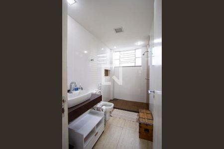 Apartamento à venda com 110m², 3 quartos e sem vaga Apartamento à venda com 110m², 3 quartos e sem vagaBanheiro da Suíte