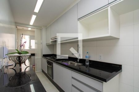 Apartamento à venda com 75m², 3 quartos e 2 vagasCozinha