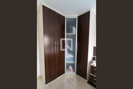 Suite - Armário de apartamento para alugar com 2 quartos, 64m² em Vila Alexandria, São Paulo