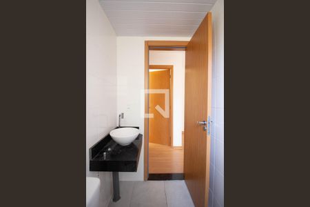 Banheiro de apartamento para alugar com 2 quartos, 50m² em Colônia (zona Leste), São Paulo