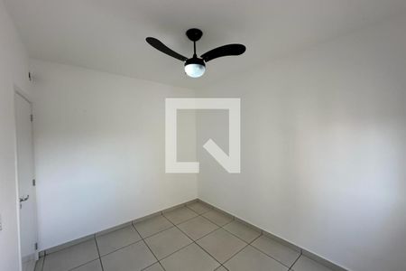Dormitório 01 de apartamento para alugar com 2 quartos, 43m² em Jardim Antartica, Ribeirão Preto