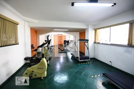 Apartamento à venda com 74m², 2 quartos e 1 vaga Apartamento à venda com 74m², 2 quartos e 1 vagaÁrea Comum - Academia