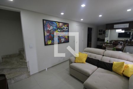 Sala de casa de condomínio à venda com 3 quartos, 180m² em Parada Inglesa, São Paulo