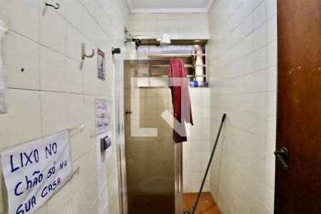 Casa para alugar com 350m², 4 quartos e 4 vagasBanheiro de serviço