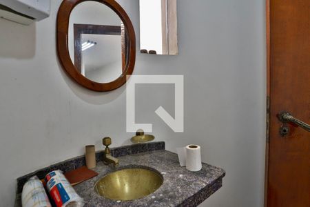 Casa para alugar com 350m², 4 quartos e 4 vagasLavabo