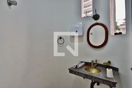 Casa para alugar com 350m², 4 quartos e 4 vagasLavabo