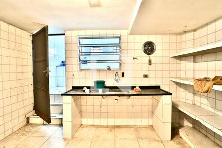 Casa para alugar com 350m², 4 quartos e 4 vagasÁrea comum 