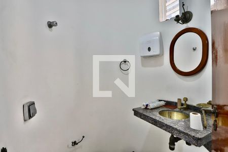 Casa para alugar com 350m², 4 quartos e 4 vagasLavabo