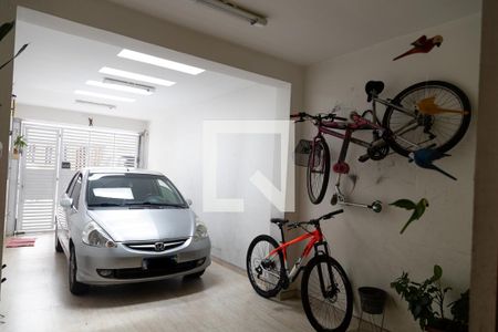 Casa à venda com 140m², 2 quartos e 2 vagas Casa à venda com 140m², 2 quartos e 2 vagasGaragem