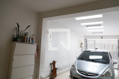 Casa à venda com 140m², 2 quartos e 2 vagas Casa à venda com 140m², 2 quartos e 2 vagasGaragem