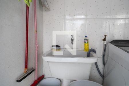 Casa à venda com 140m², 2 quartos e 2 vagas Casa à venda com 140m², 2 quartos e 2 vagasÁrea de Serviço