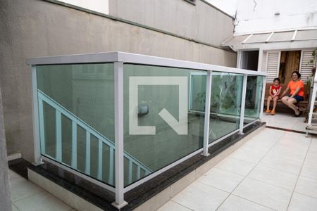 Casa à venda com 140m², 2 quartos e 2 vagas Casa à venda com 140m², 2 quartos e 2 vagasÁrea comum