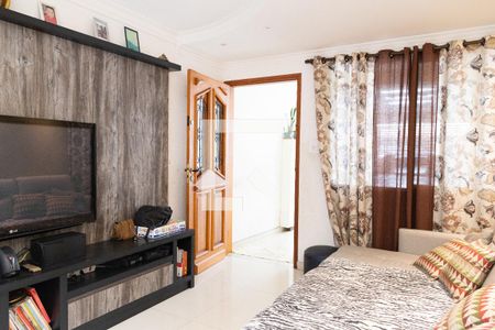 Sala de casa à venda com 2 quartos, 140m² em Vila Cláudia, São Paulo