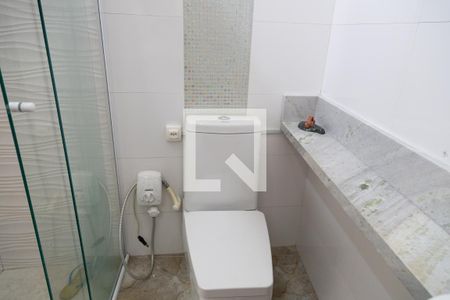 Casa à venda com 140m², 2 quartos e 2 vagas Casa à venda com 140m², 2 quartos e 2 vagasBanheiro 1