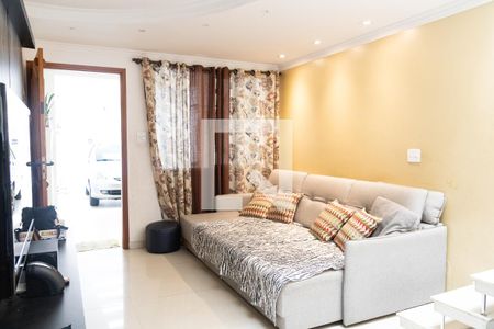 Sala de casa à venda com 2 quartos, 140m² em Vila Cláudia, São Paulo