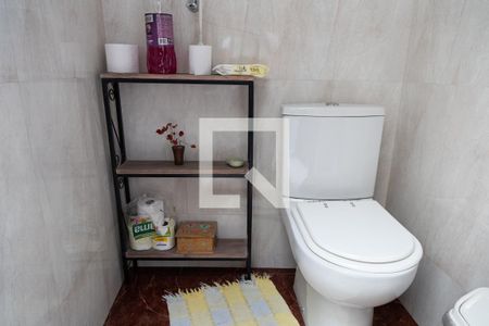 Casa à venda com 140m², 2 quartos e 2 vagas Casa à venda com 140m², 2 quartos e 2 vagasBanheiro 2