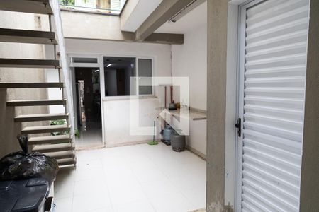 Casa à venda com 140m², 2 quartos e 2 vagas Casa à venda com 140m², 2 quartos e 2 vagasÁrea comum