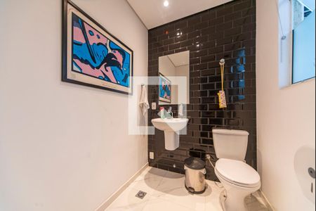 Casa à venda com 181m², 2 quartos e 2 vagas Casa à venda com 181m², 2 quartos e 2 vagasBanheiro do Quarto 2