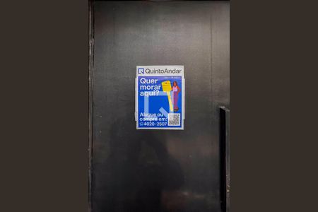 Casa à venda com 181m², 2 quartos e 2 vagas Casa à venda com 181m², 2 quartos e 2 vagasPlaca Instalada na Fachada