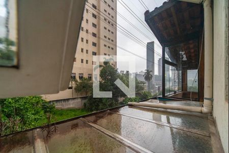Casa à venda com 181m², 2 quartos e 2 vagas Casa à venda com 181m², 2 quartos e 2 vagasVista do Quarto 2
