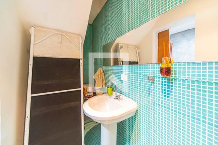 Casa à venda com 181m², 2 quartos e 2 vagas Casa à venda com 181m², 2 quartos e 2 vagasBanheiro do Quarto 1