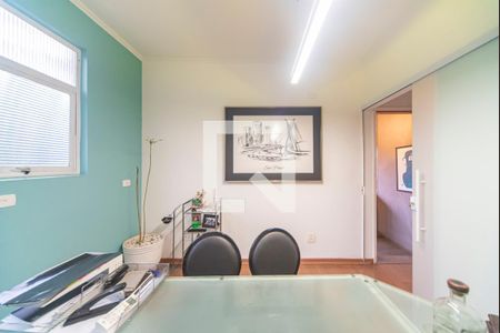 Casa à venda com 181m², 2 quartos e 2 vagas Casa à venda com 181m², 2 quartos e 2 vagasQuarto 2