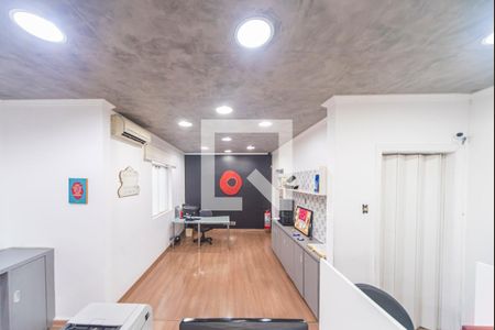 Casa à venda com 181m², 2 quartos e 2 vagas Casa à venda com 181m², 2 quartos e 2 vagasSalão