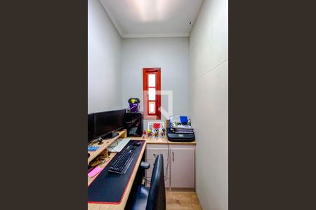 Escritório de casa à venda com 3 quartos, 213m² em Vila Bertioga, São Paulo