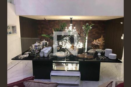 Apartamento à venda com 800m², 3 quartos e 7 vagas