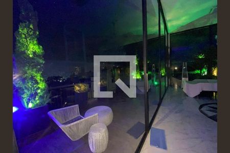 Apartamento à venda com 800m², 3 quartos e 7 vagas