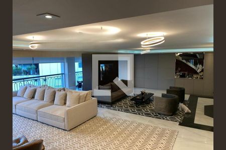 Apartamento à venda com 800m², 3 quartos e 7 vagas