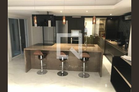 Apartamento à venda com 800m², 3 quartos e 7 vagas