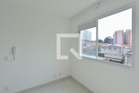 Sala/Cozinha de apartamento à venda com 2 quartos, 34m² em Cambuci, São Paulo