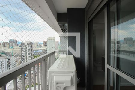 Apartamento para alugar com 82m², 2 quartos e 1 vaga Apartamento para alugar com 82m², 2 quartos e 1 vagaVaranda