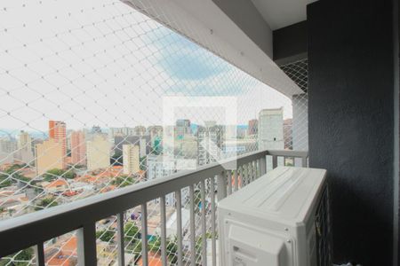 Apartamento para alugar com 82m², 2 quartos e 1 vaga Apartamento para alugar com 82m², 2 quartos e 1 vagaVaranda