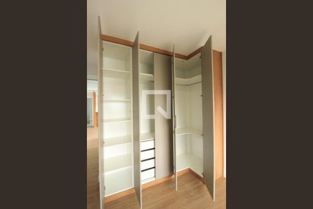 Apartamento para alugar com 82m², 2 quartos e 1 vaga Apartamento para alugar com 82m², 2 quartos e 1 vagaQuarto 2 - Suíte