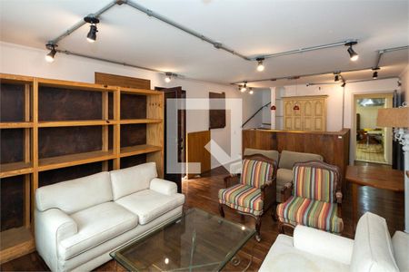 Casa à venda com 3 quartos, 193m² em Santo Amaro, São Paulo