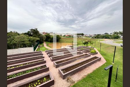 Casa de condomínio à venda com 460m², 4 quartos e 5 vagas Casa de condomínio à venda com 460m², 4 quartos e 5 vagasÁrea comum