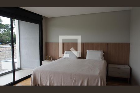 Casa de condomínio à venda com 460m², 4 quartos e 5 vagasQuarto 3 - Suíte