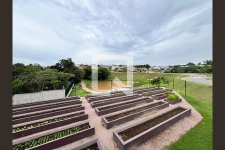 Casa de condomínio à venda com 460m², 4 quartos e 5 vagas Casa de condomínio à venda com 460m², 4 quartos e 5 vagasÁrea comum