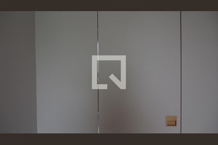 Casa de condomínio à venda com 460m², 4 quartos e 5 vagasCloset