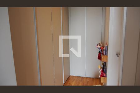 Casa de condomínio à venda com 460m², 4 quartos e 5 vagasQuarto 4 - Suíte