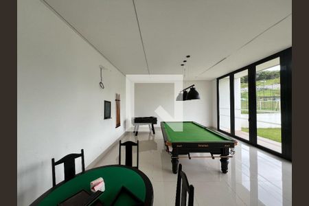 Casa de condomínio à venda com 460m², 4 quartos e 5 vagas Casa de condomínio à venda com 460m², 4 quartos e 5 vagasÁrea comum