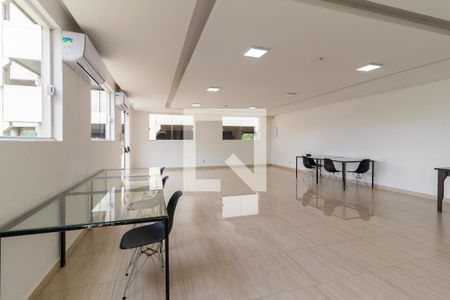 Apartamento para alugar com 44m², 2 quartos e 1 vagaÁrea comum - Salão de festas