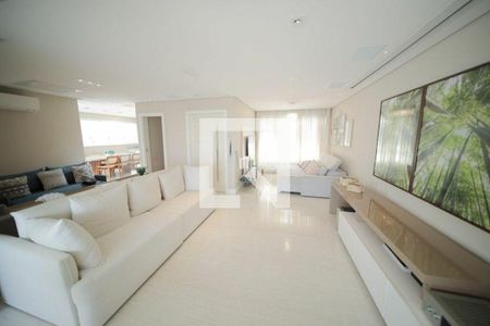 Apartamento à venda com 242m², 3 quartos e 3 vagas