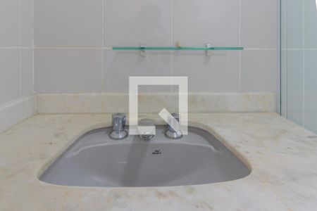 Apartamento à venda com 200m², 4 quartos e 3 vagasBanheiro da Suíte 3